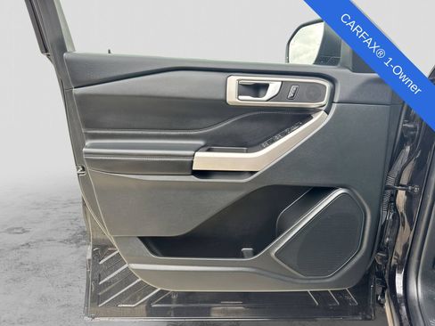 Used 2023 Ford Explorer XLT w/ Equipment Group 202A AWD/4WD image 36
