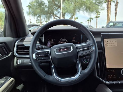 Used 2024 GMC Acadia Elevation FWD image 18