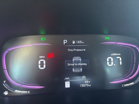 Used 2023 Kia Soul LX w/ Option Group 015 FWD image 17
