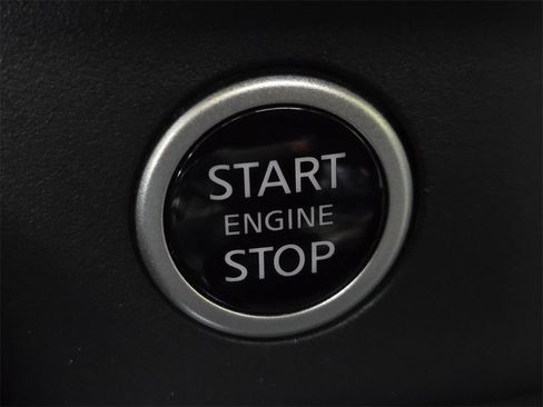 Used 2023 Nissan Rogue SV w/ SV Premium B Package image 32