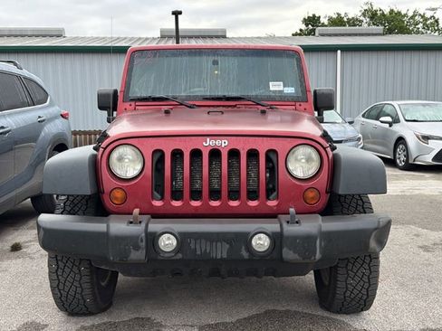 Used 2012 Jeep Wrangler Unlimited Sport AWD/4WD image 2
