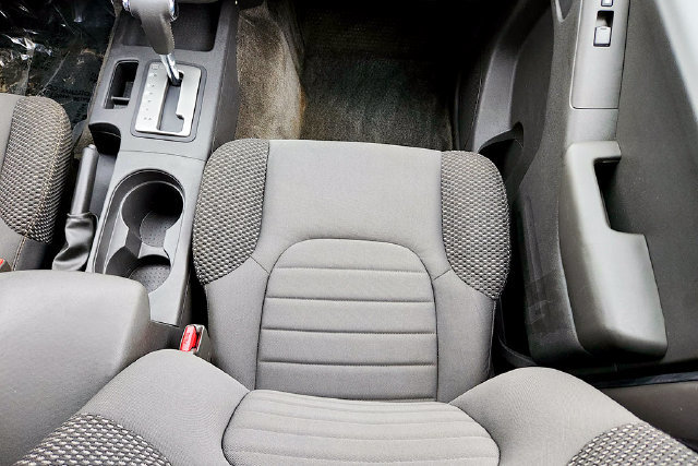 Used 2018 Nissan Frontier PRO-4X AWD/4WD image 18