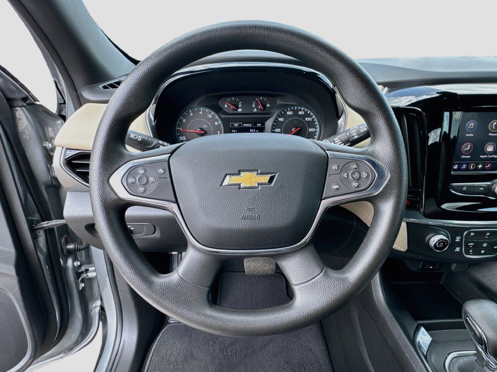 Used 2023 Chevrolet Traverse LS w/ Safety Package FWD image 11