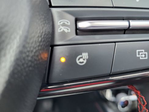 Used 2024 Chevrolet Traverse RS image 53