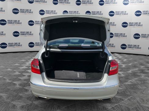 Used 2012 Hyundai Genesis 4.6 RWD image 11