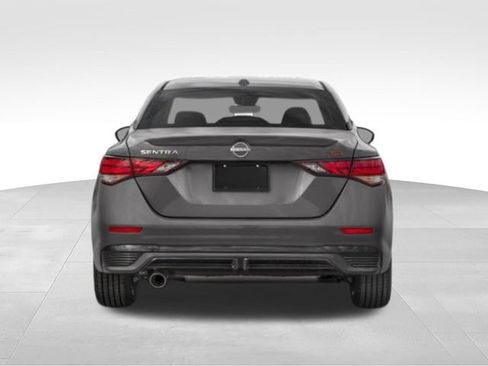 Used 2024 Nissan Sentra SR w/ SR Premium Package FWD image 8