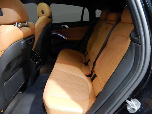 Used 2023 BMW X6 xDrive40i w/ M Sport Package AWD/4WD image 26