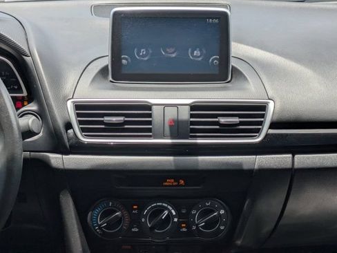 Used 2016 MAZDA MAZDA3 i Touring FWD image 16