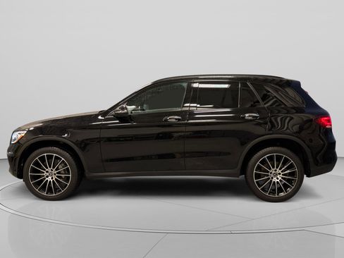 Certified 2022 Mercedes-Benz GLC 300 4MATIC image 2