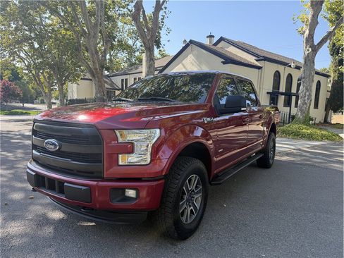 Used 2015 Ford F150 XLT w/ Equipment Group 302A Luxury AWD/4WD image 1