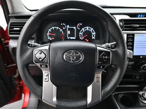 Used 2024 Toyota 4Runner SR5 image 11