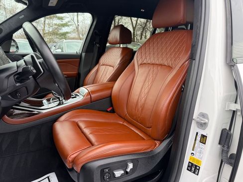 Used 2021 BMW X7 xDrive40i w/ M Sport Package image 10