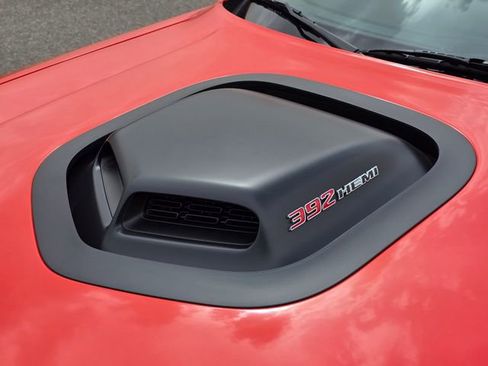 Used 2022 Dodge Challenger R/T Scat Pack w/ Shaker Package RWD image 4