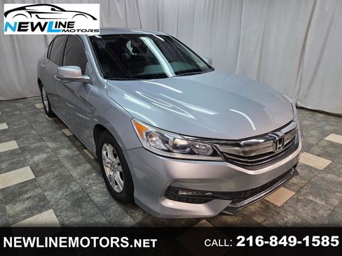 Used 2017 Honda Accord EX-L image 1