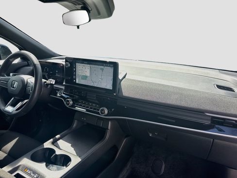 Used 2024 Honda Prologue EX image 30