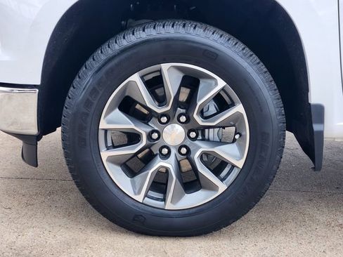 Used 2023 Chevrolet Silverado 1500 LT image 10