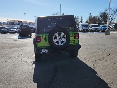 Used 2019 Jeep Wrangler Unlimited Sport S image 10