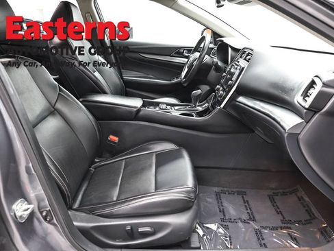 Used 2023 Nissan Maxima SV w/ Floor Mat Group FWD image 25