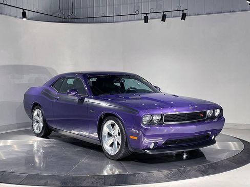 Used 2013 Dodge Challenger R/T image 4