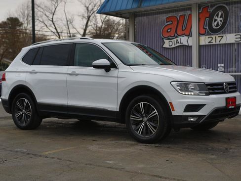 Used 2019 Volkswagen Tiguan SEL FWD image 24