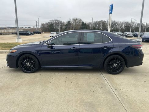 Used 2022 Toyota Camry XSE image 4