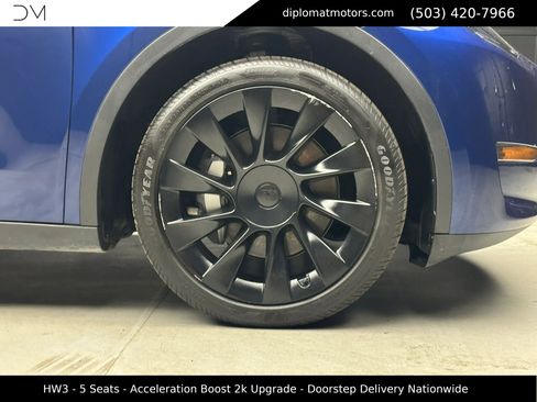 Used 2023 Tesla Model Y Long Range AWD/4WD image 40