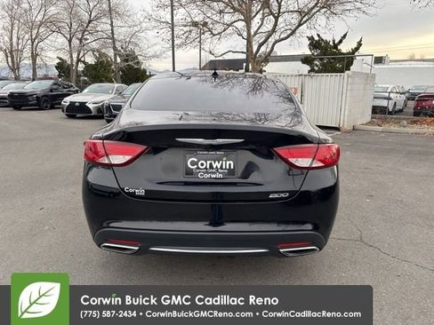 Used 2017 Chrysler 200 Limited Platinum w/ Comfort & Convenience Group image 23