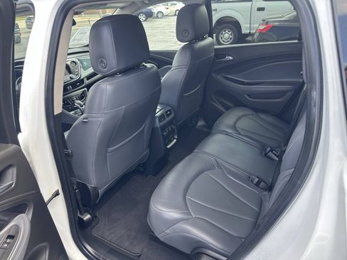 Used 2019 Buick Envision Essence FWD image 15