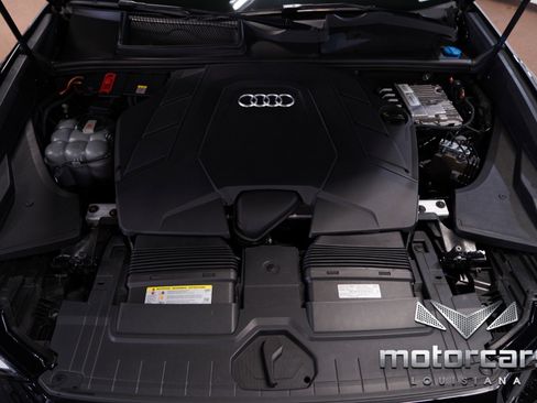 Used 2020 Audi Q8 Prestige image 25