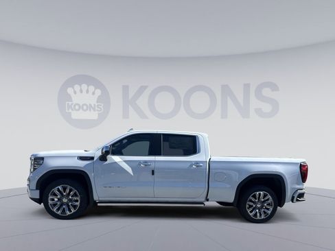 New 2026 GMC Sierra 1500 Denali w/ Denali Reserve Package AWD/4WD image 2