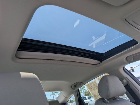 Used 2023 Honda Accord EX image 3
