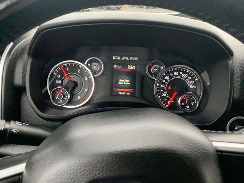 Used 2024 RAM 2500 Big Horn image 18