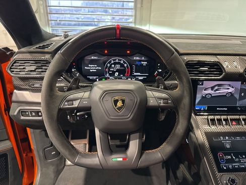 Used 2023 Lamborghini Urus Performante image 53