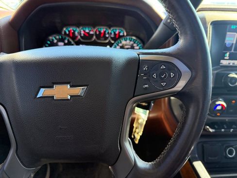 Used 2015 Chevrolet Silverado 2500 High Country w/ Duramax Plus Package image 9
