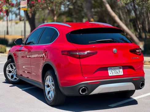 Used 2019 Alfa Romeo Stelvio RWD image 11