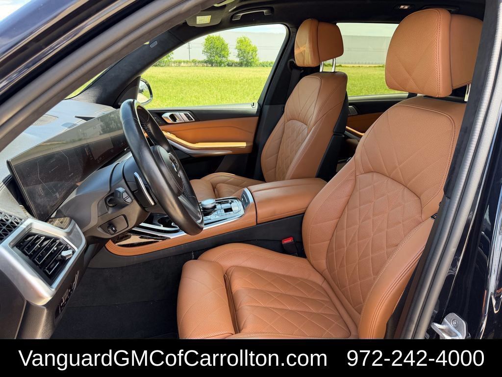 Used 2023 BMW X7 xDrive40i w/ M Sport Package AWD/4WD image 36