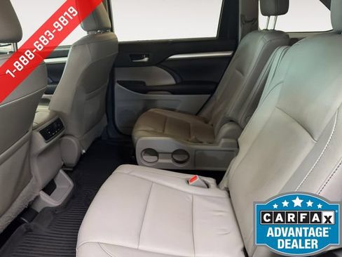 Used 2017 Toyota Highlander SE AWD/4WD image 22