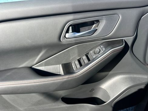 New 2026 Nissan Rogue SV image 10