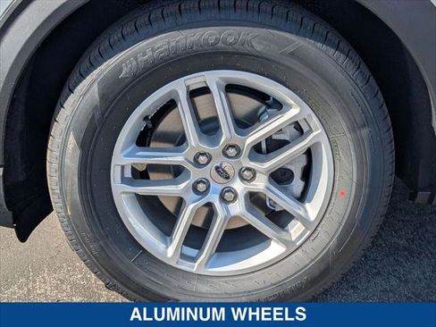 New 2026 Ford Explorer Active image 9