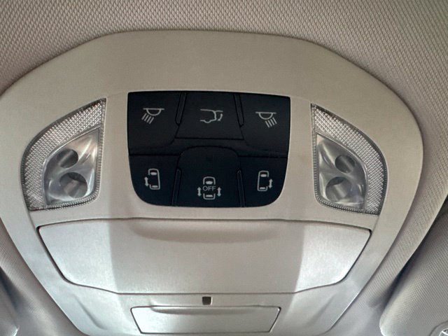 Used 2023 Chrysler Voyager LX FWD image 44