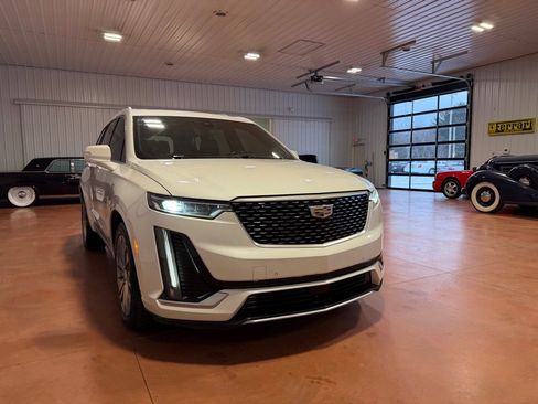 Used 2022 Cadillac XT6 Premium Luxury w/ Platinum Package image 6