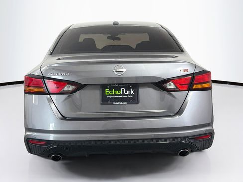 Used 2024 Nissan Altima 2.5 SR FWD image 7