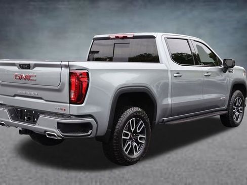 Used 2025 GMC Sierra 1500 AT4 w/ AT4 Premium Package AWD/4WD image 3