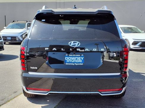 New 2026 Hyundai Palisade Calligraphy FWD image 5