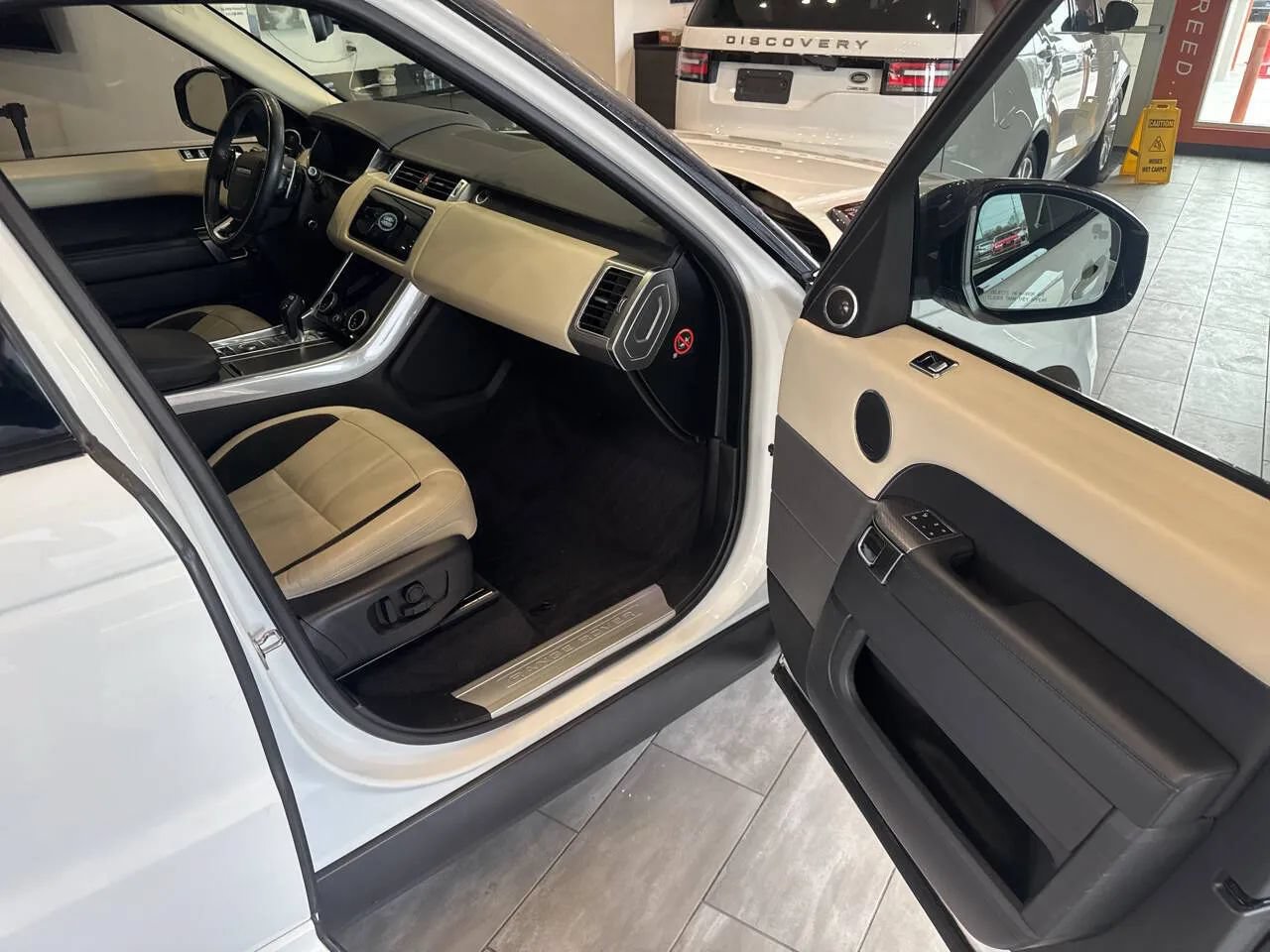 Used 2018 Land Rover Range Rover Sport Supercharged AWD/4WD image 16