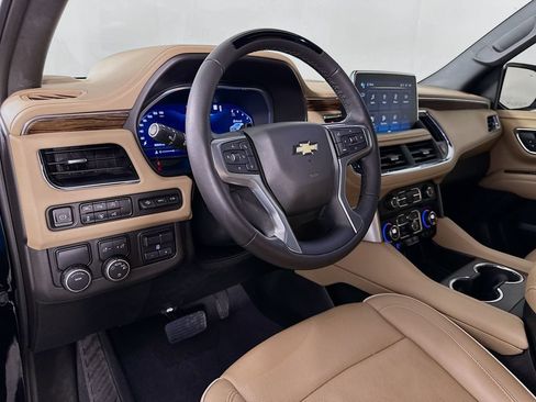 Used 2023 Chevrolet Tahoe Premier w/ Advanced Technology Package RWD image 9