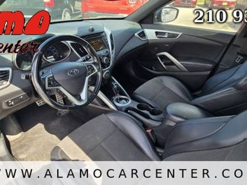 Used 2016 Hyundai Veloster w/ Option Group 02 FWD image 29