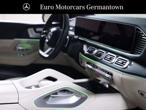 Used 2025 Mercedes-Benz GLS 450 4MATIC w/ AMG Line Exterior image 64