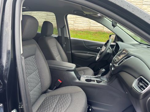 Used 2021 Chevrolet Equinox LT image 34