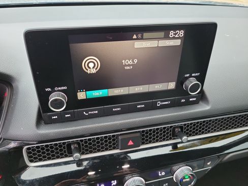 Used 2025 Honda Civic Sport image 15